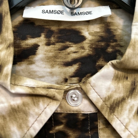 𝅺SAMSOE SAMSOE Tea Shirt Top in Camo Clay, Size M - Picture 11 of 15